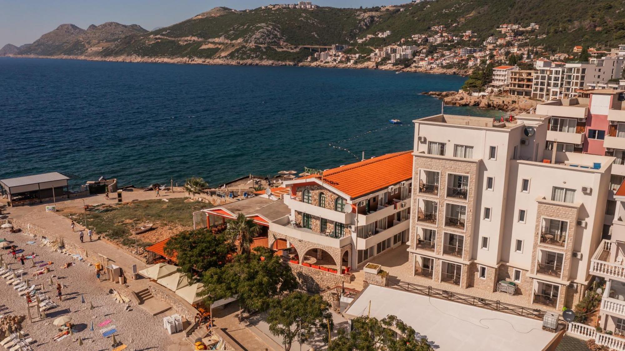 Apartments Atlantis Dobra Voda Exterior photo